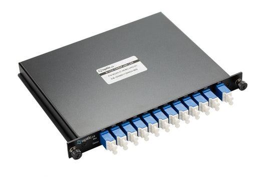 Cassette CWDM 8 canaux, longueur d'onde de 1470 à 1610 nm, port de dérivation de 1310 nm, port MON et port UPG.